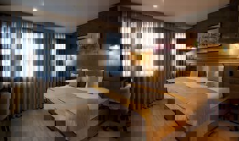 Seraglio Hotel & Suites