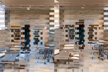 Seraglio Hotel & Suites