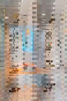 Seraglio Hotel & Suites