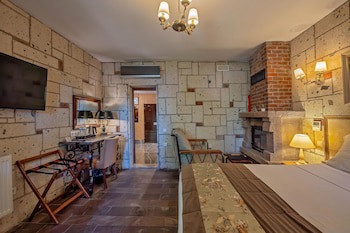 Deluxe Double room with view (full double bed) (bed type is subject to availability)