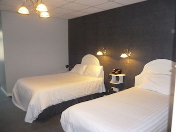 5 Corners Guest Inn