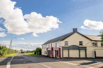 5 Corners Guest Inn