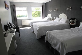 5 Corners Guest Inn