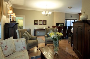 A Smart Stay Apartments