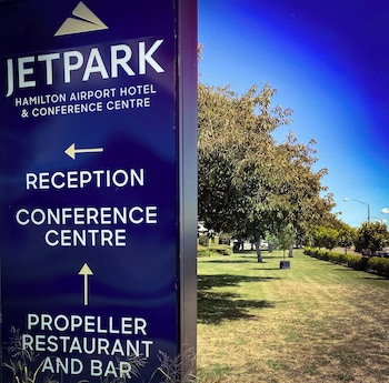 Jetpark Hotel Hamilton Airport