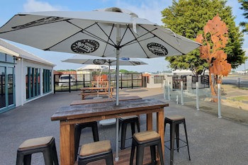 Jetpark Hotel Hamilton Airport