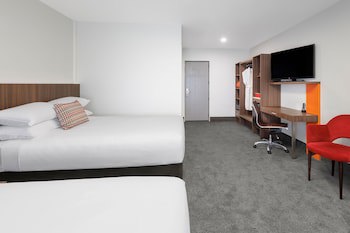 Jetpark Hotel Hamilton Airport