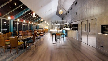 Jetpark Hotel Hamilton Airport