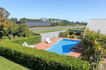 Jetpark Hotel Hamilton Airport
