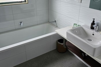 Jetpark Hotel Hamilton Airport