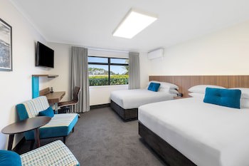 Jetpark Hotel Hamilton Airport