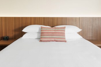 Jetpark Hotel Hamilton Airport