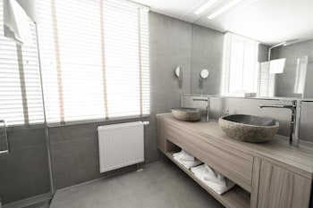 Bernstein B&B galeri fotoğrafı