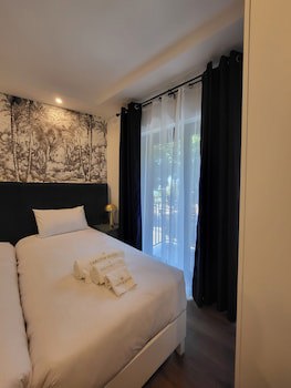 Carlton Hotel