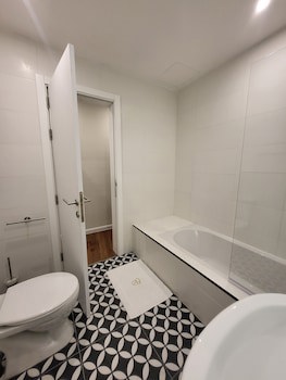 Carlton Hotel