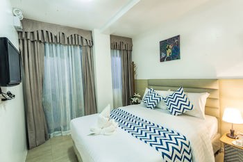 Grand Blue Beach Hotel