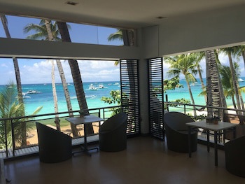 Grand Blue Beach Hotel