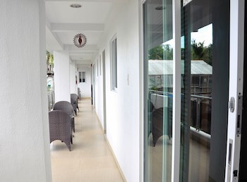 Grand Blue Beach Hotel