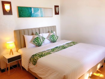 Grand Blue Beach Hotel