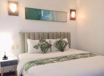 Grand Blue Beach Hotel