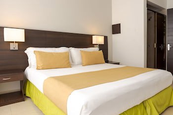 Hotel Manantial