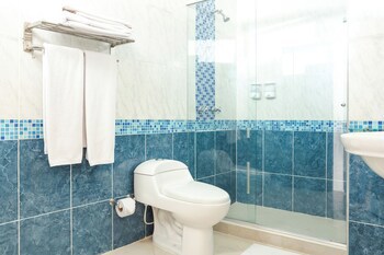 Hotel Manantial