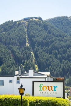 Four Seasons Motel