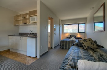 Four Seasons Motel