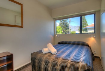 Four Seasons Motel