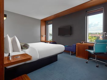 Aloft London Excel