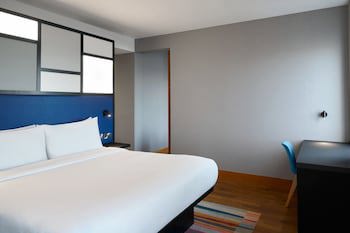 Aloft London Excel