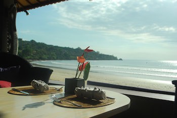 Kupu Kupu Jimbaran Beach Club & Spa By Loccitane