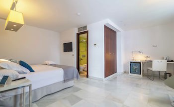 Suittes Hotel