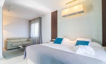 Suittes Hotel