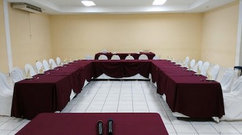Tolteka Plaza