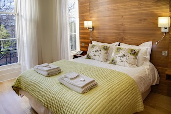 Clarendon Luxury Apartments