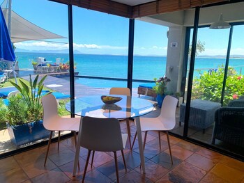 185 On Beach Boutique Suites And Apartments