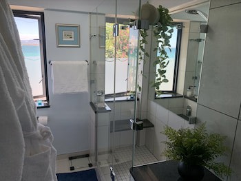 185 On Beach Boutique Suites And Apartments