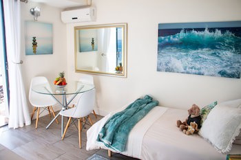 185 On Beach Boutique Suites And Apartments