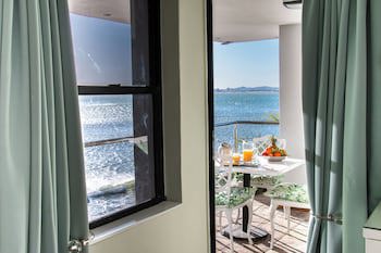 185 On Beach Boutique Suites And Apartments