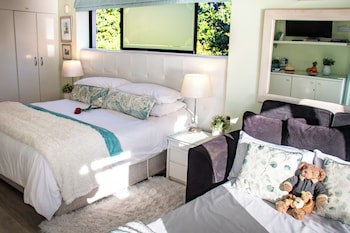 185 On Beach Boutique Suites And Apartments