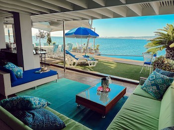 185 On Beach Boutique Suites And Apartments