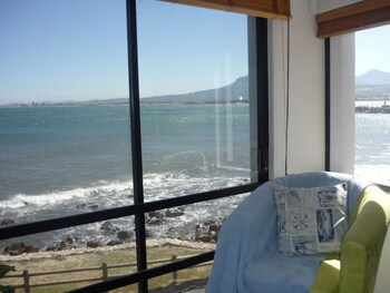 185 On Beach Boutique Suites And Apartments