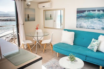 185 On Beach Boutique Suites And Apartments