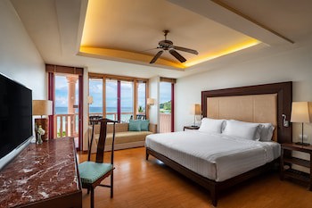 Centara Grand Beach Resort Phuket