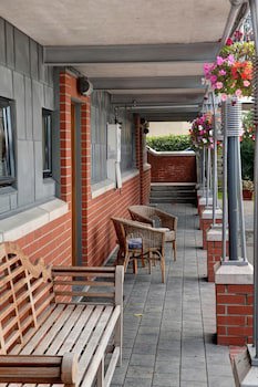 Country Glen Lodge