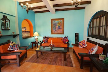 Casa Mia Suites