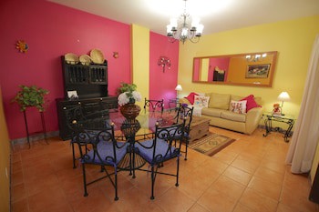 Casa Mia Suites