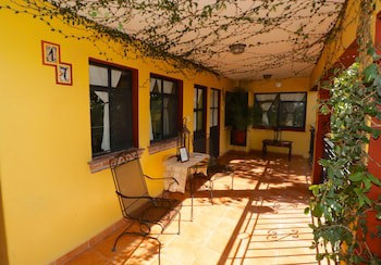 Casa Mia Suites