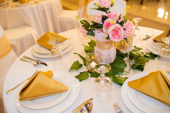 Ewan Ajman Suites Hotel